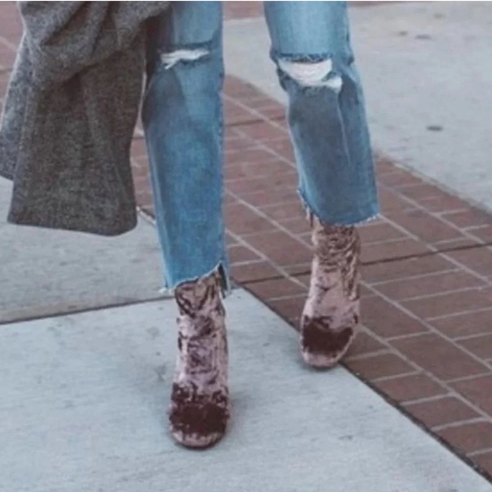 Steve Madden Gaze crushed velvet velour block heel ankle socks booties mushroom - Picture 3 of 8